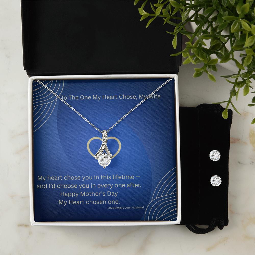 Alluring Beauty Necklace & Earrings