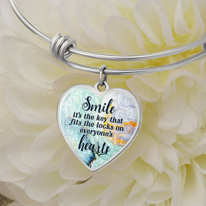 Luxury Heart Bangle - Smile