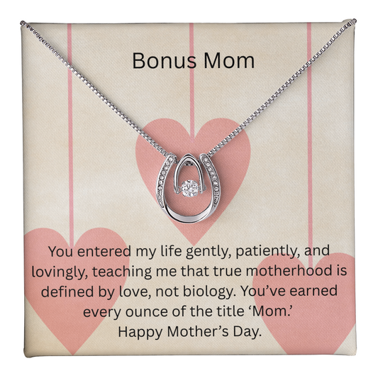 Lucky In Love Necklace - Bonus Mom