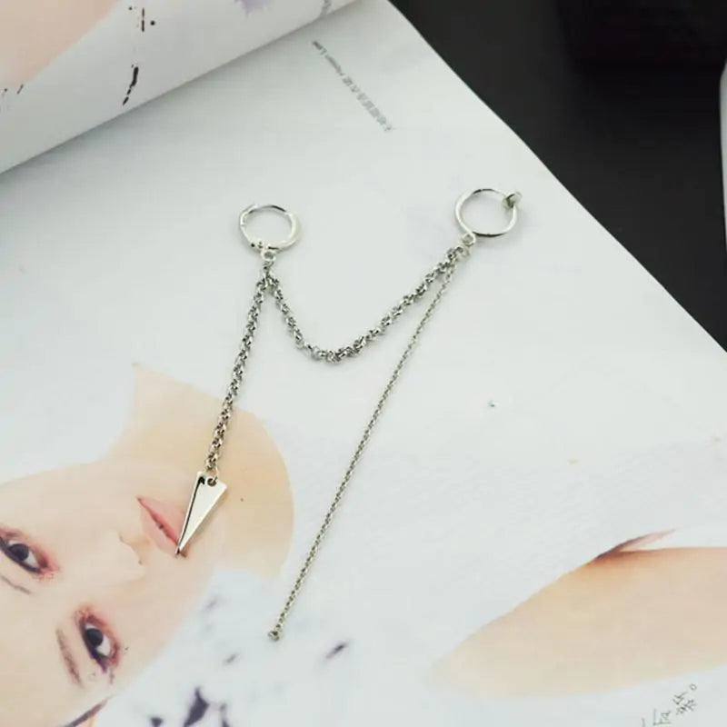 Dangling Arrow Earring